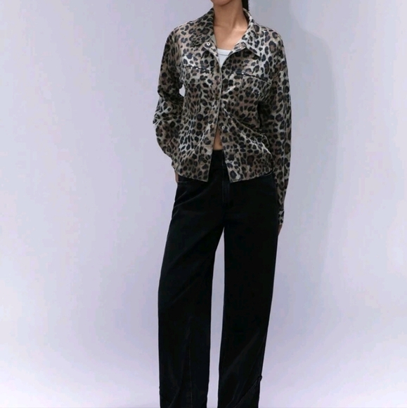 Trendy Classic Leopard Print Casual Versatile Long Sleeve Cropped Shirt - Picture 4 of 4